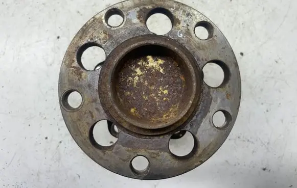 Skoda Superb B5 (3U) Rear wheel hub 801344AA