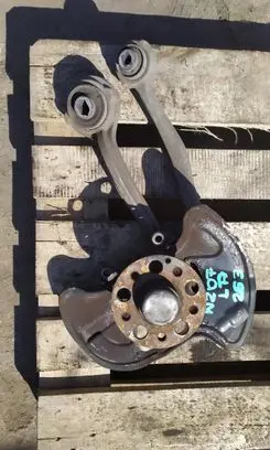Mercedes-Benz E C207 W207 Front wheel hub spindle knuckle