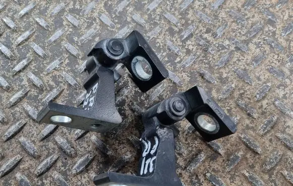 Front door hinge set