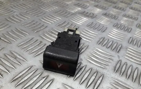 Nissan Sunny Hazard light switch