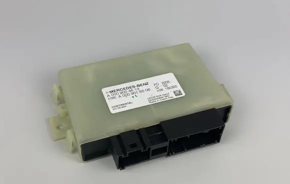Mercedes-Benz E W213 Adblue control unit A0009004613 A0009016506 A2C16819800