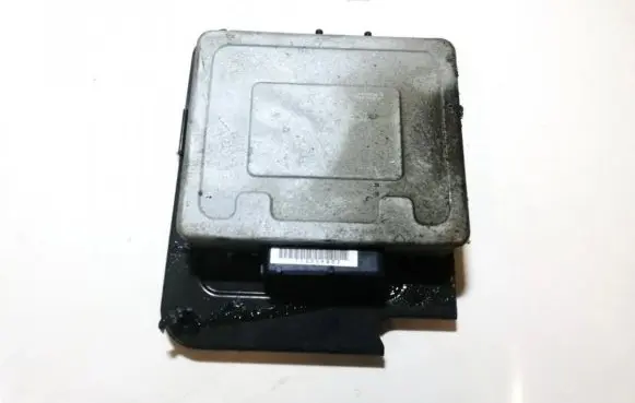 Volvo S40, V40 Engine control unit/module p30813727 1ted001478