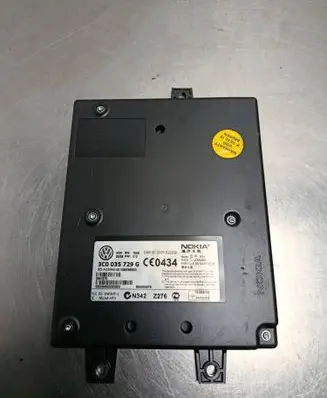Volkswagen Golf V Bluetooth control unit module 3C0035729G 2006DJ2202 B6A064316