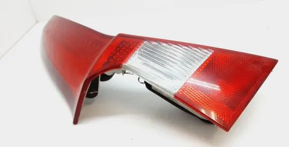 Volvo V70 Tailgate rear/tail lights 31265457