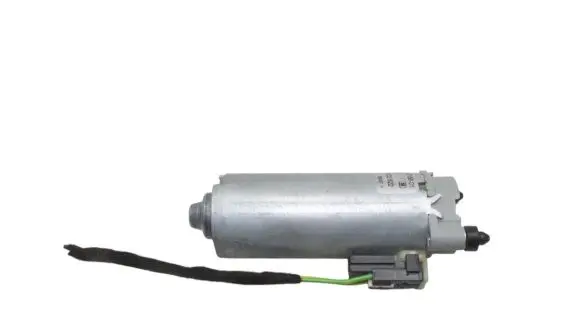 Mercedes-Benz CLS C219 Seat adjustment motor 0130002622