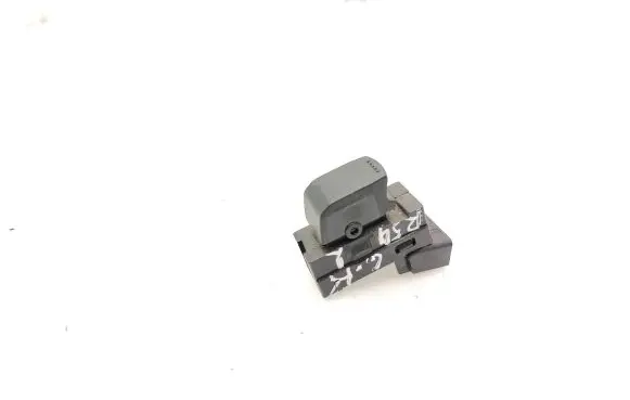 Suzuki Grand Vitara II Electric window control switch