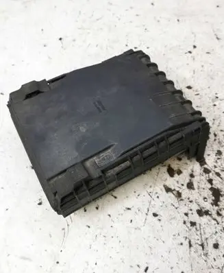 Volkswagen PASSAT B6 Fuse module 3C0937125 63592777