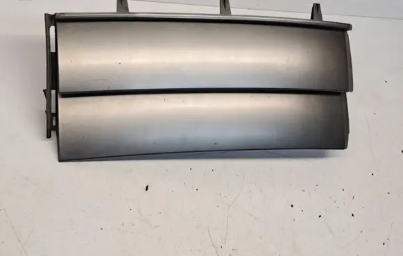 Land Rover Range Rover L322 Fender grill 51137026899