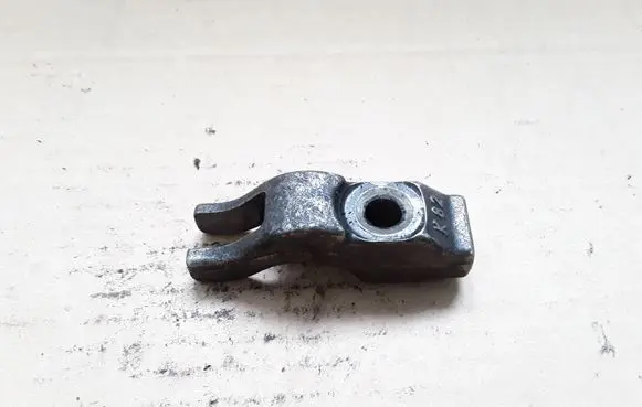 Opel Astra H Fuel Injector clamp holder K82
