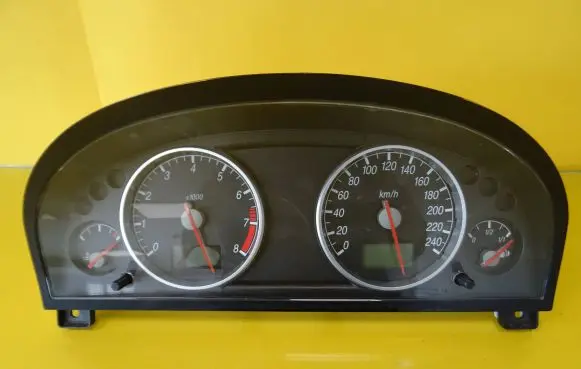 Ford Mondeo Mk III Speedometer (instrument cluster) 1S7F10849DJ