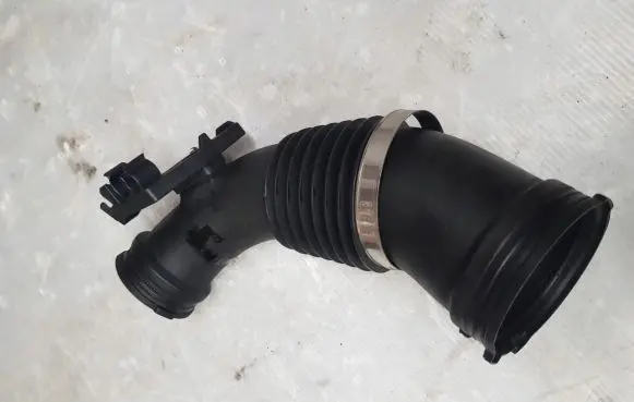 Audi A5 8T 8F Air intake duct part 059129615F