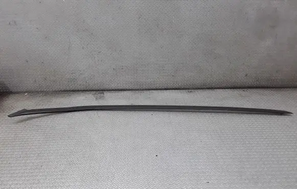 Windshield trim