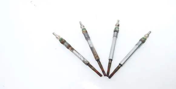 Peugeot 508 Glow plug 9683195280