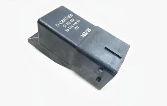 Citroen C4 I Glow plug pre-heat relay 9640469680 51252002