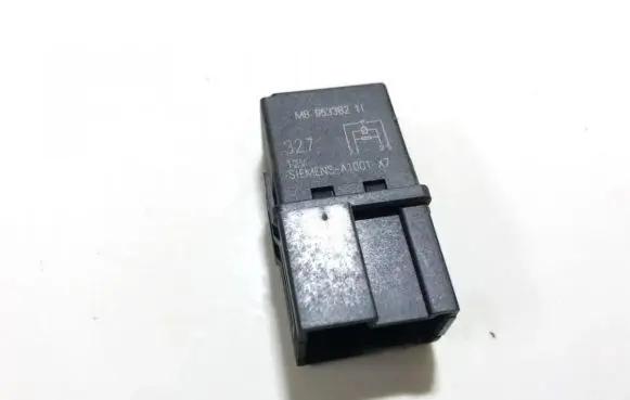 Volvo S40, V40 Other relay mb9533821l a1001-x7
