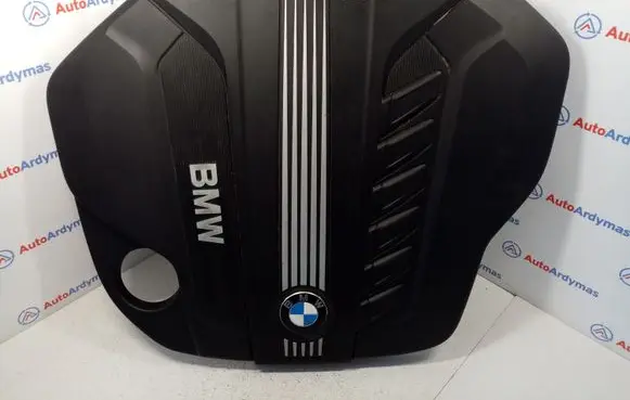 BMW X5 E70 Engine cover (trim) 13717812063