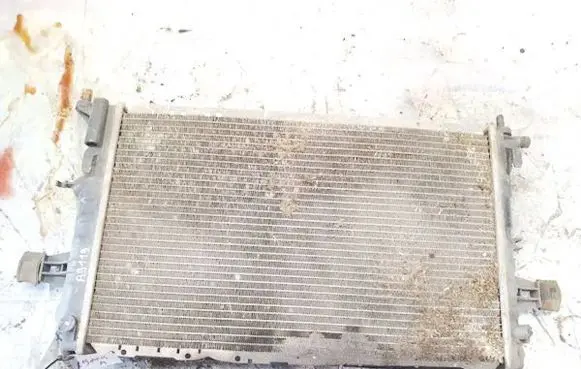 Opel Astra G Coolant radiator