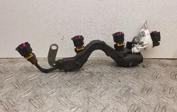 Opel Zafira C Fuel injector wires 55580911