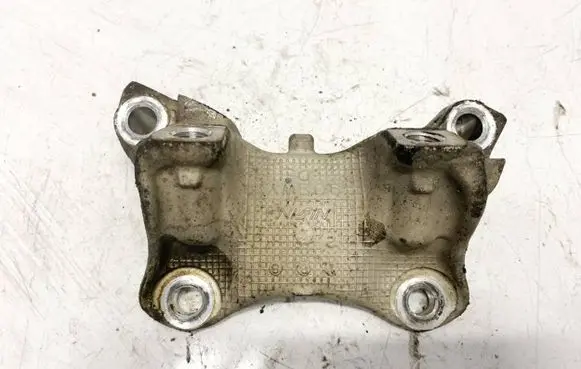 Honda CR-V Engine mounting bracket 90swy