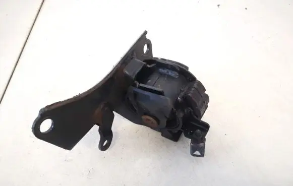 Toyota Corolla Verso AR10 Engine mount bracket