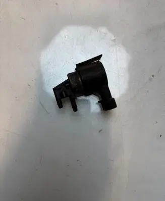 Chevrolet Blazer Valve 15706341
