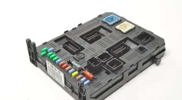 Citroen C4 I Picasso Fuse box set 9663510180