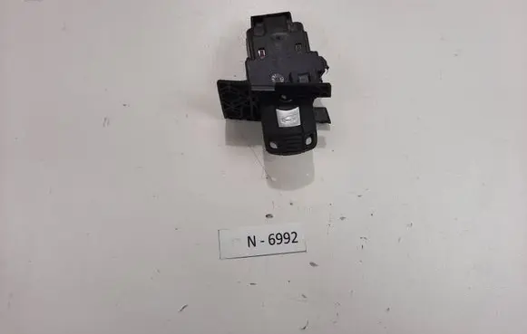 BMW 3 E90 E91 Ignition lock 6954719