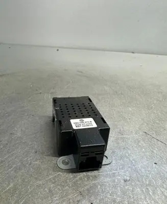 Volkswagen Golf VI Aerial antenna amplifier 5m0035570B