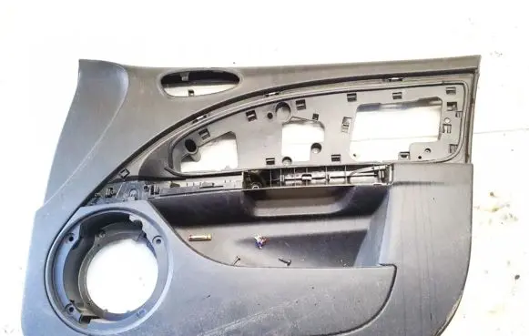 Seat Leon (1P) Front door card panel trim 1p0867012