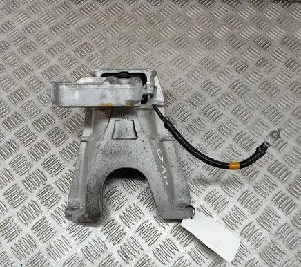 Honda Civic X Engine mount bracket 50820TGHA01
