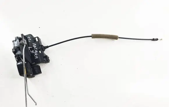 Opel Antara Front door lock