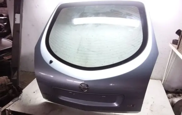 Nissan Primera Tailgate/trunk/boot lid