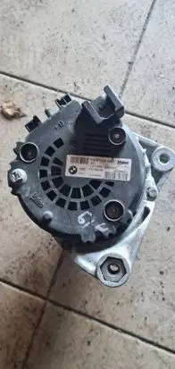 BMW 5 F10 F11 Generator/alternator 8507624 410045838 FG18S052