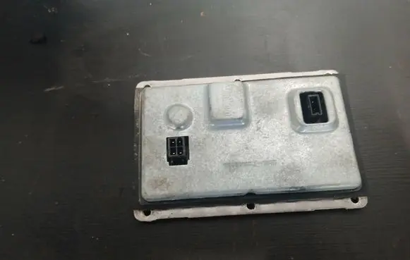 Volvo S80 Xenon control unit/module 73010157F