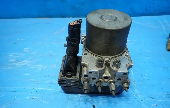 Mazda 6 ABS Pump GHR1-437A0