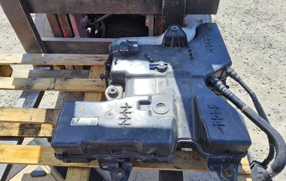 Volkswagen Crafter AdBlue liquid reservoir 2N0131877K