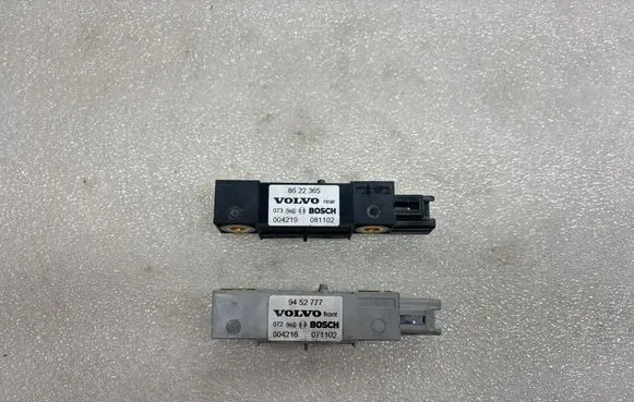 Volvo S60 Airbag deployment crash/impact sensor 8622365 004219 081102