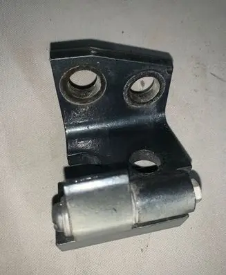 BMW X5 E53 Rear door lower hinge 8265162.9