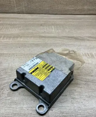 Toyota Auris 150 Airbag control unit/module 8917002570 215537107