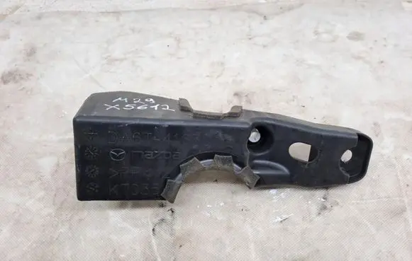 Mazda CX-3 Front bumper mounting bracket DA6T41630