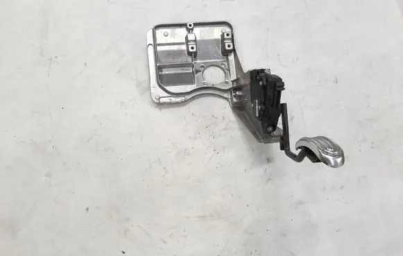 Accelerator throttle pedal