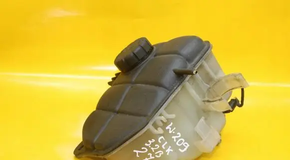 Mercedes-Benz CLK A209 C209 Coolant expansion tank/reservoir 2035000049