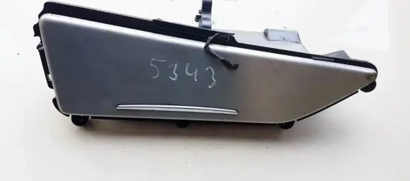 Glove box