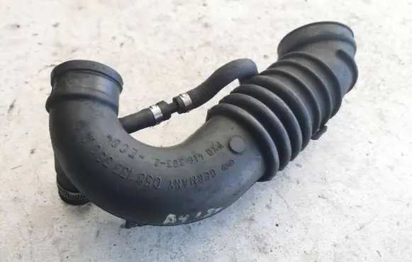 Audi A4 S4 B5 8D Air intake hose/pipe 058133356a