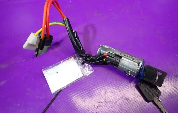 Renault Master II Ignition lock 