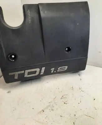 Volkswagen PASSAT B5 Engine cover (trim) 028103935 012957