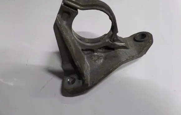 Renault Scenic III - Grand scenic III Driveshaft support bearing bracket 8200371715