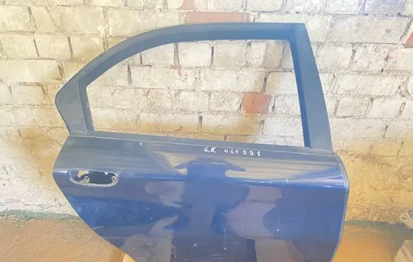 Alfa Romeo 166 Rear door 472B