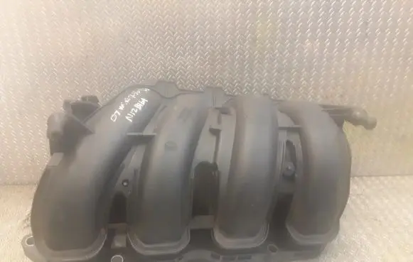 Mini One - Cooper Coupe R56 Intake manifold 7528172