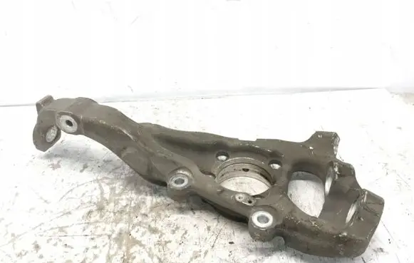 Mercedes-Benz C AMG W205 Front wheel hub spindle knuckle
